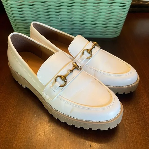 A New Day Danica White Platform Loafers Chunky Sole Shoe - Picture 2 of 8
